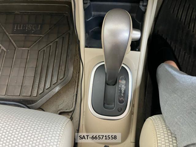 Nissan TIIDA 2006-03 7226159-18