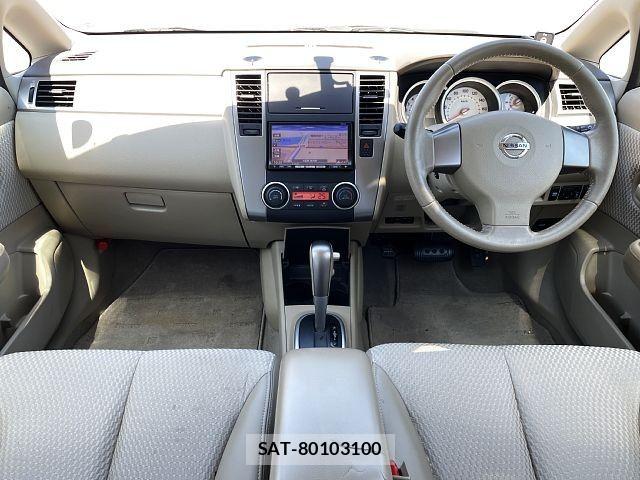 Nissan TIIDA 2011-07 7226161-1