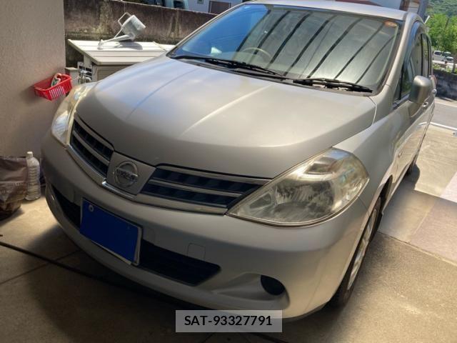 Nissan TIIDA 2010-03 7252596-1