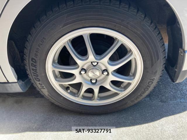Nissan TIIDA 2010-03 7252596-3