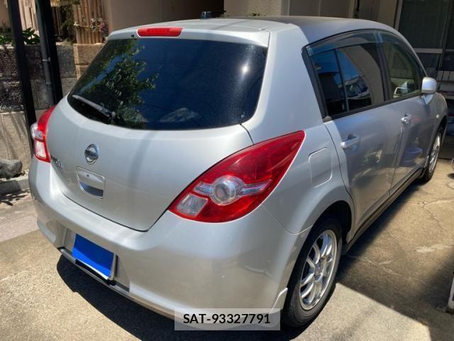 Nissan TIIDA 2010-03 7252596-5