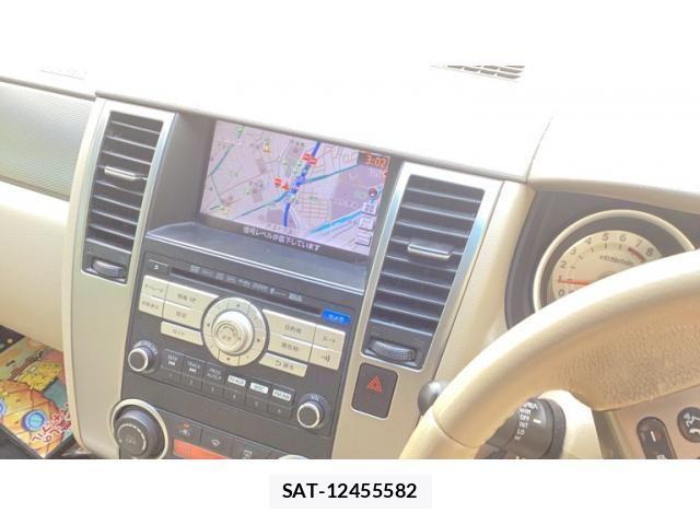 Nissan TIIDA 2009-09 7252599-12