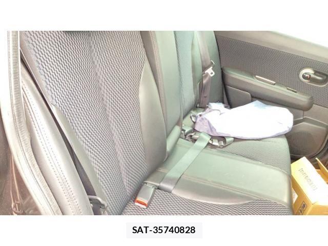 Nissan TIIDA 2011-07 7252597-11