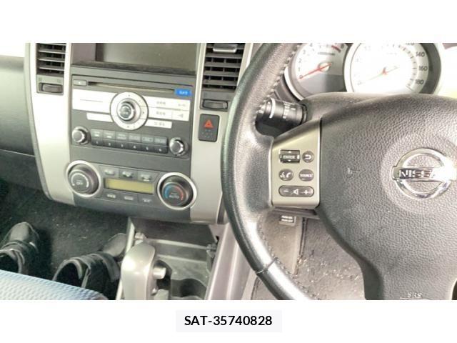 Nissan TIIDA 2011-07 7252597-4