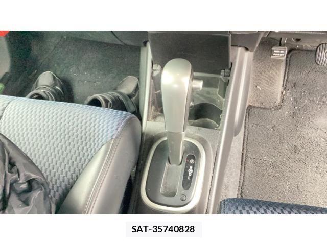 Nissan TIIDA 2011-07 7252597-8