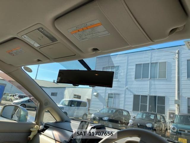 Nissan TIIDA 2005-07 7330679-11