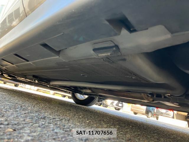 Nissan TIIDA 2005-07 7330679-17