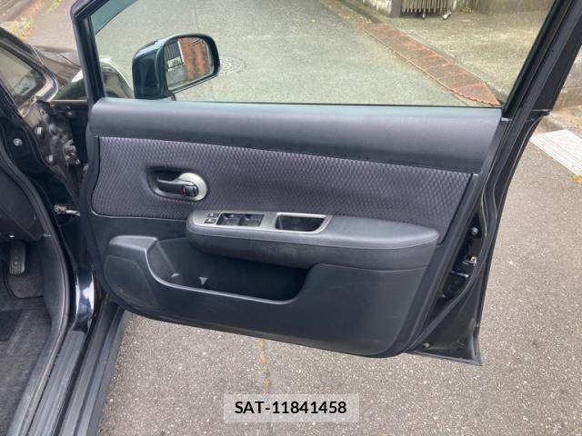 Nissan TIIDA 2010-01 7330677-11