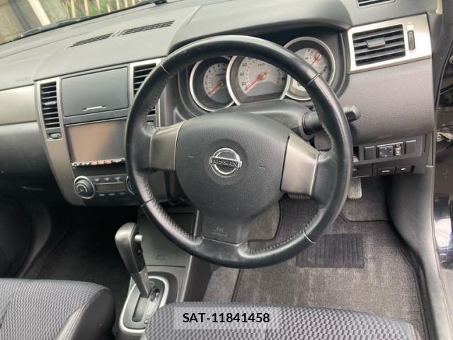 Nissan TIIDA 2010-01 7330677-13