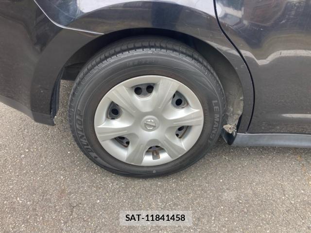 Nissan TIIDA 2010-01 7330677-4