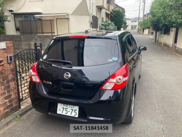 Nissan TIIDA 2010-01 7330677-5