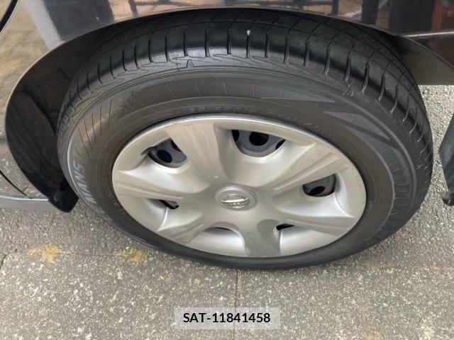 Nissan TIIDA 2010-01 7330677-7