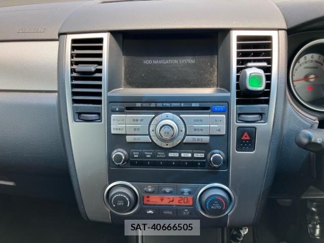 Nissan TIIDA 2009-11 7330684-12