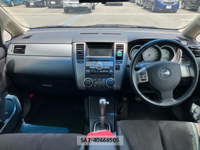 Nissan TIIDA 2009-11 7330684-5