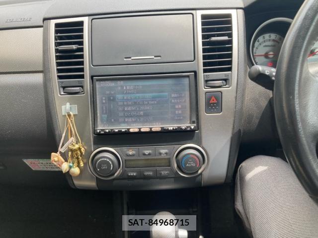 Nissan TIIDA 2010-01 7360182-5