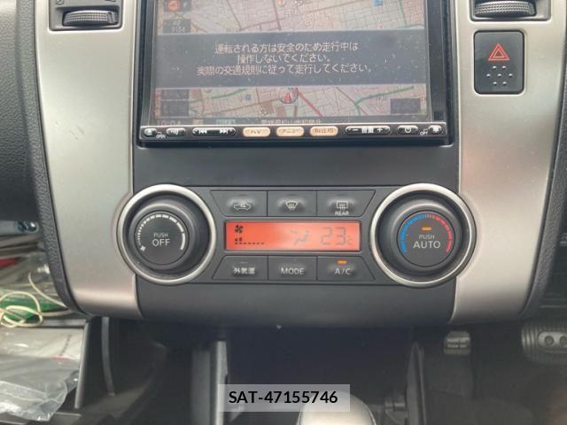 Nissan TIIDA 2010-05 7458428-15