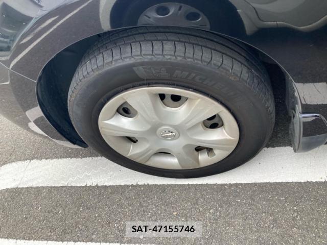 Nissan TIIDA 2010-05 7458428-4