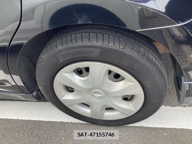 Nissan TIIDA 2010-05 7458428-5