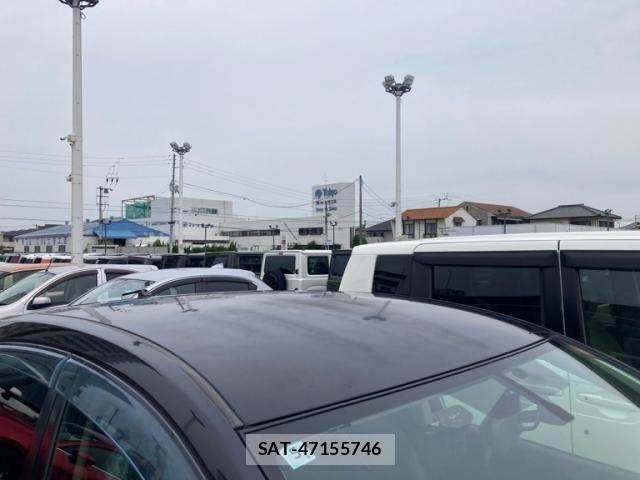 Nissan TIIDA 2010-05 7458428-8