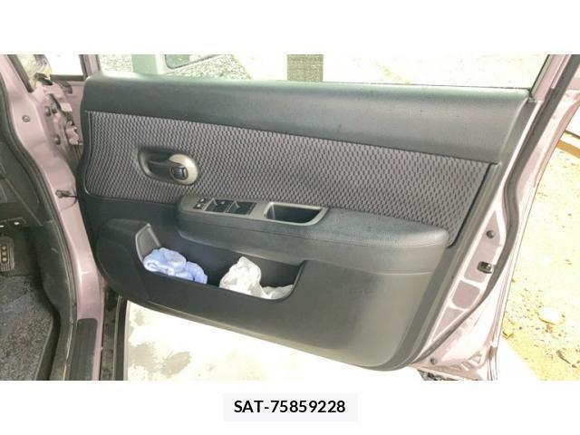 Nissan TIIDA 2009-07 7458427-9
