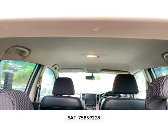 Nissan TIIDA 2009-07 7458427-21