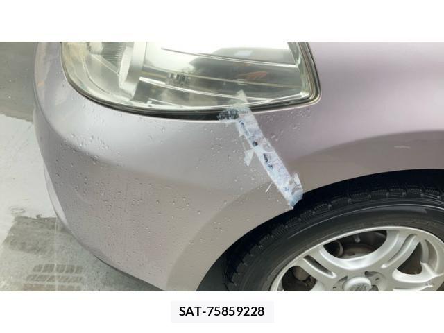 Nissan TIIDA 2009-07 7458427-23