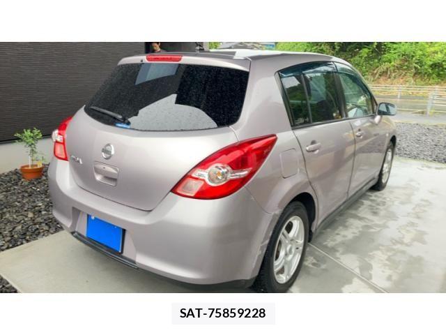 Nissan TIIDA 2009-07 7458427-5