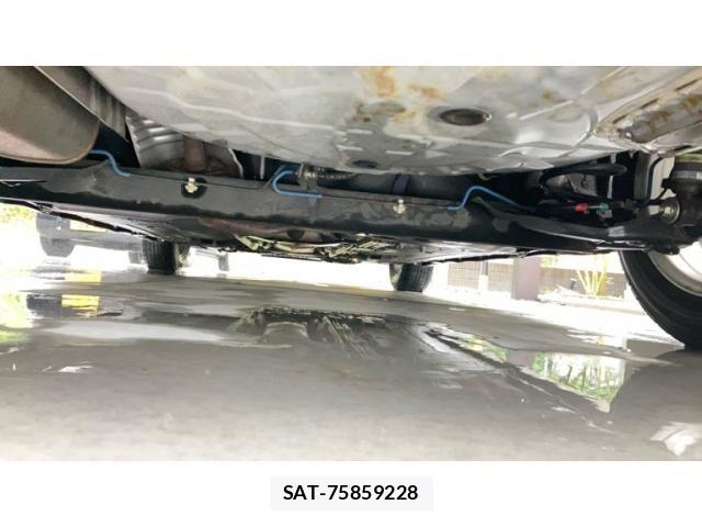 Nissan TIIDA 2009-07 7458427-8
