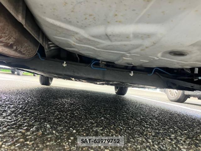 Nissan TIIDA 2006-12 7458429-9