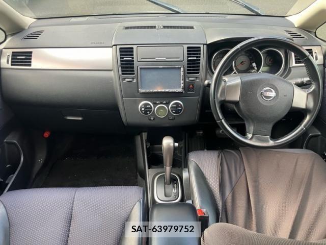 Nissan TIIDA 2006-12 7458429-12