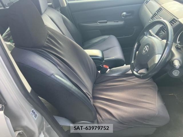 Nissan TIIDA 2006-12 7458429-13