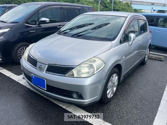 Nissan TIIDA 2006-12 7458429-2
