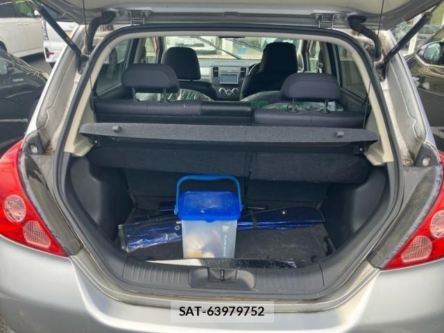 Nissan TIIDA 2006-12 7458429-6