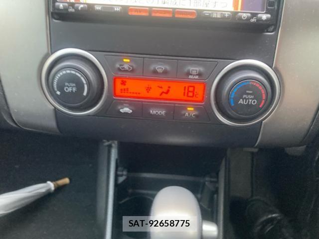 Nissan TIIDA 2012-02 7620822-17