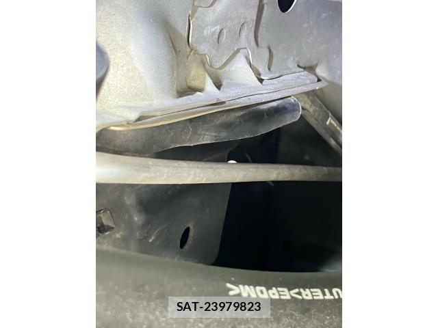 Nissan TIIDA 2012-04 7729870-20