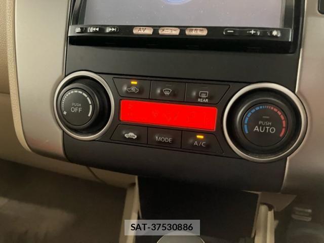 Nissan TIIDA 2012-02 7729868-20