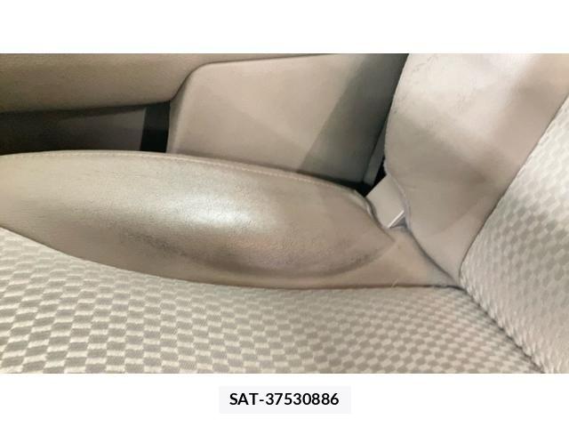 Nissan TIIDA 2012-02 7729868-28