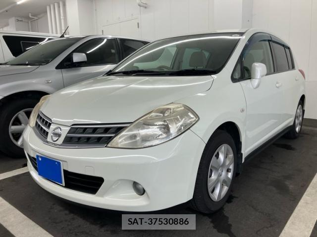 Nissan TIIDA 2012-02 7729868-2