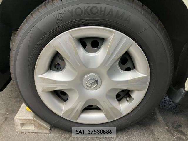 Nissan TIIDA 2012-02 7729868-4