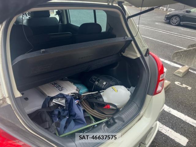 Nissan TIIDA 2011-06 7729869-13