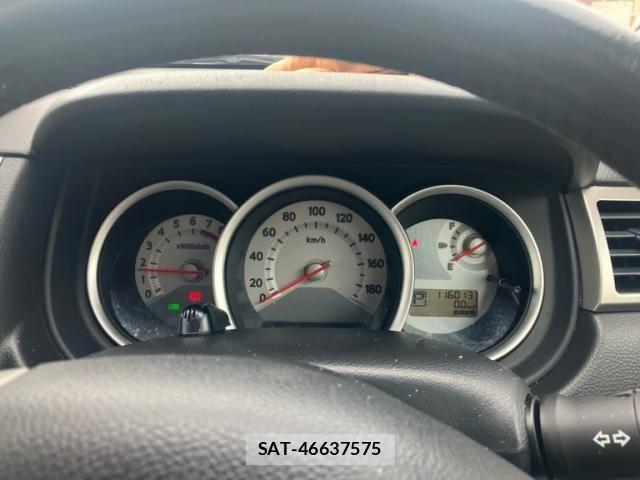 Nissan TIIDA 2011-06 7729869-19