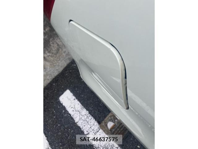 Nissan TIIDA 2011-06 7729869-25