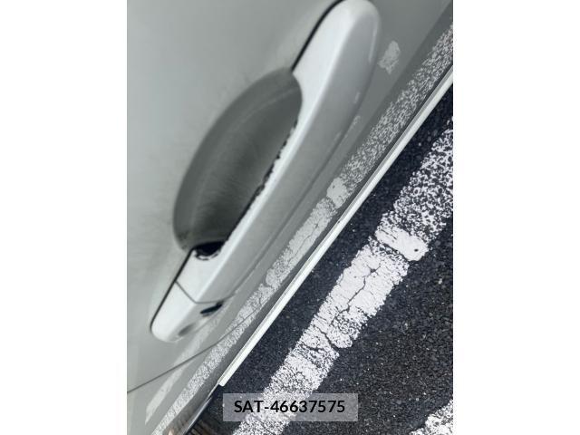Nissan TIIDA 2011-06 7729869-26