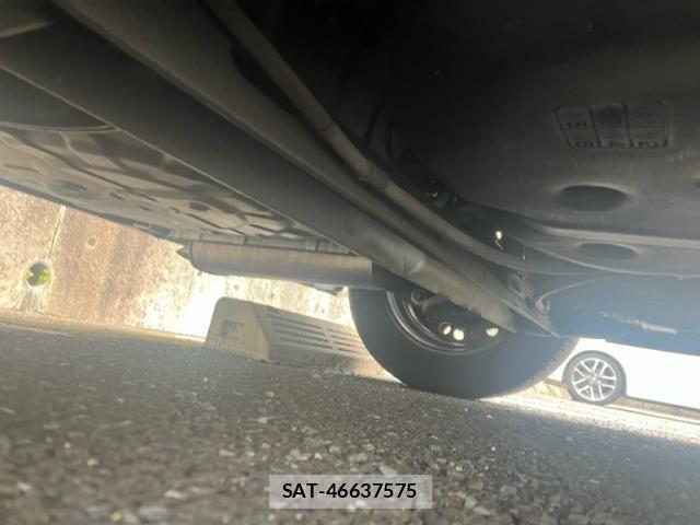 Nissan TIIDA 2011-06 7729869-8