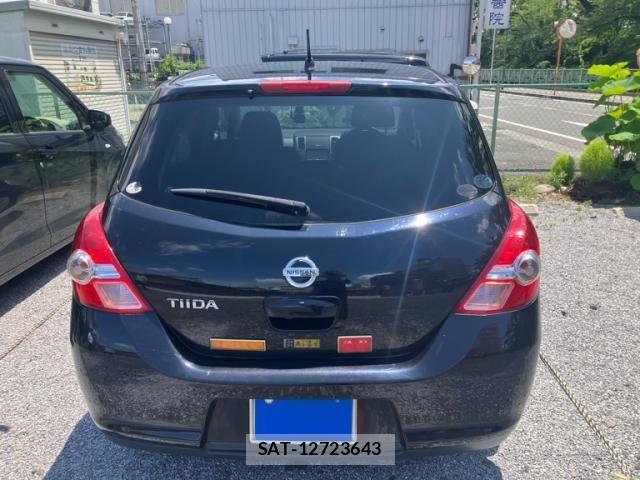 Nissan TIIDA 2009-07 7789882-3