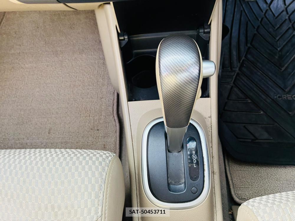 Nissan TIIDA 2009-06 7718201-19