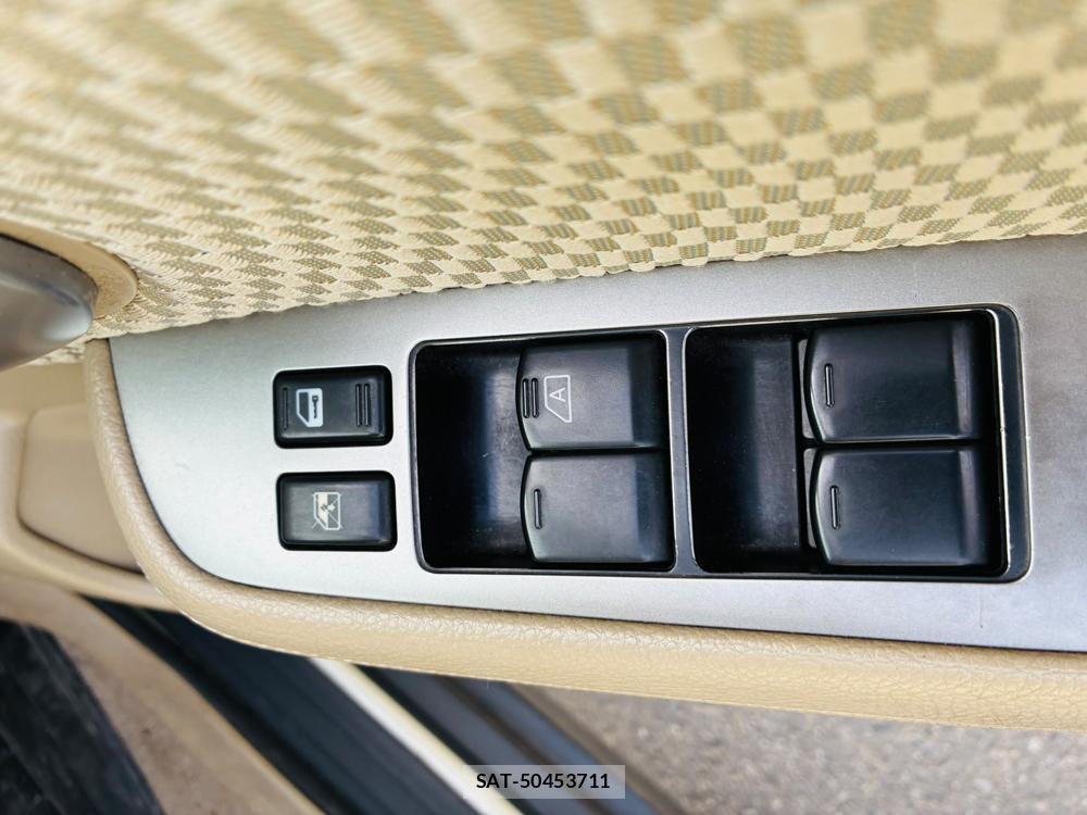 Nissan TIIDA 2009-06 7718201-21