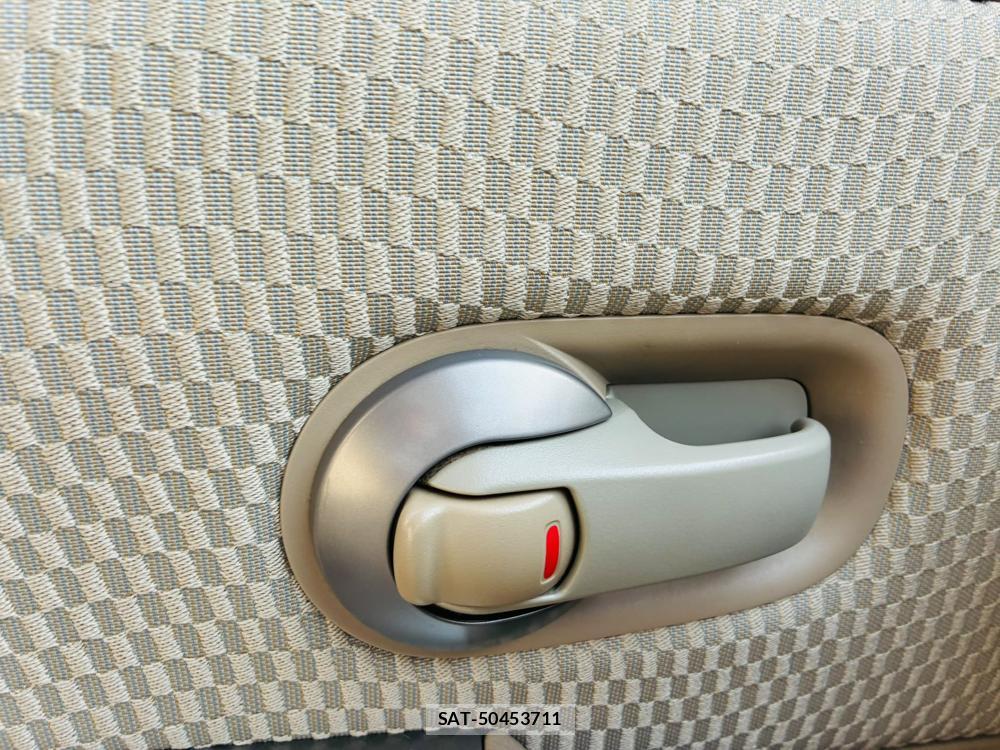 Nissan TIIDA 2009-06 7718201-22
