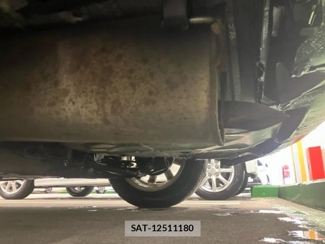 Nissan TIIDA 2009-09 7981355-21