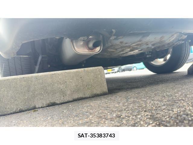 Nissan TIIDA 2012-02 8075932-7